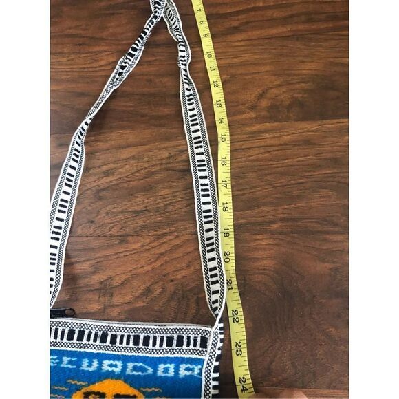 Artesanía 100% wool hand made from Ecuador shoulders bag - Picture 7 of 9